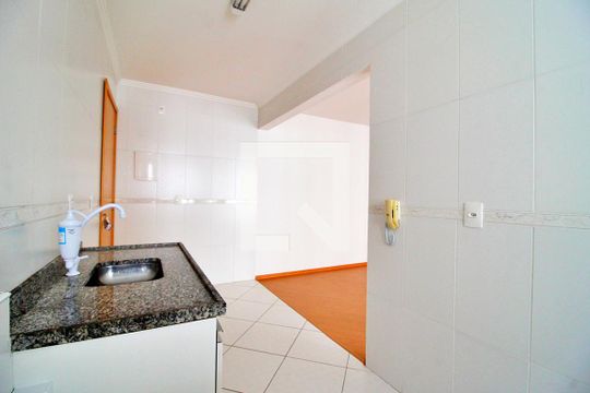 Cozinha de apartamento à venda com 2 quartos, 52m² em Vila Sao Pedro, Santo André