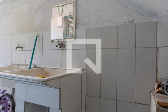 Area de Serviços de casa para alugar com 1 quarto, 35m² em Vila Brasilina, São Paulo