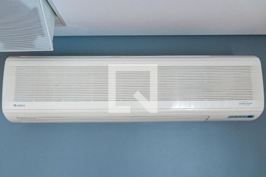 Sala de TV Detalhe de casa à venda com 4 quartos, 400m² em Vila Clementino, São Paulo