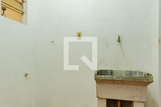 Área de Serviço de casa à venda com 4 quartos, 230m² em Vila Antonieta, Guarulhos