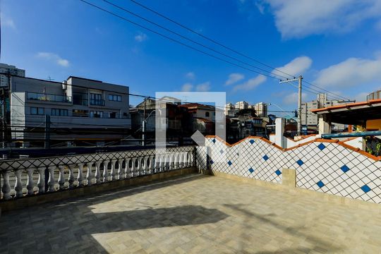 Terraço de casa à venda com 4 quartos, 230m² em Vila Antonieta, Guarulhos