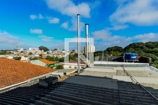 Vista  da rua  de casa à venda com 4 quartos, 230m² em Vila Antonieta, Guarulhos
