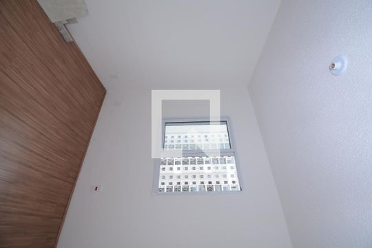 Quarto 2 de apartamento para alugar com 2 quartos, 43m² em Vista Alegre, Rio de Janeiro