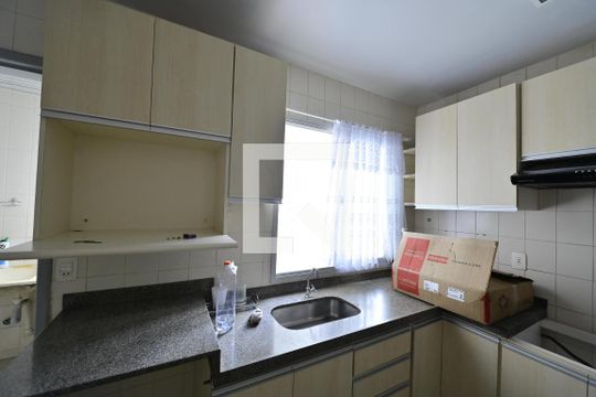 Cozinha - Armários de apartamento para alugar com 3 quartos, 110m² em Setor Oeste, Goiânia