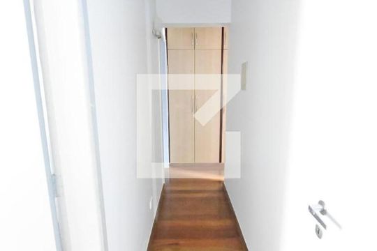 Corredor de apartamento para alugar com 3 quartos, 110m² em Setor Oeste, Goiânia