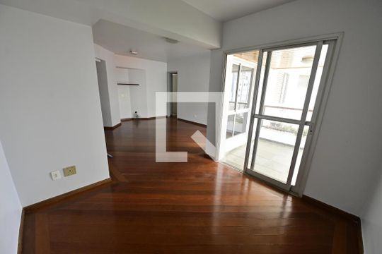 Apartamento para alugar com 3 quartos, 110m² em Setor Oeste, Goiânia