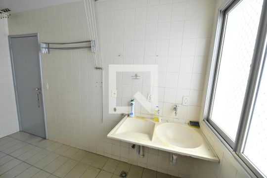 Área de Serviço de apartamento para alugar com 3 quartos, 110m² em Setor Oeste, Goiânia