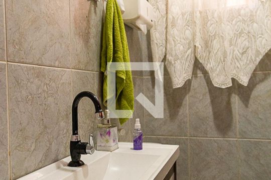 Lavabo de casa à venda com 3 quartos, 110m² em Jardim Oriental, São Paulo