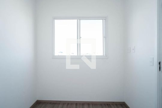 Quarto 1 de apartamento para alugar com 2 quartos, 34m² em Vila Pierina, São Paulo