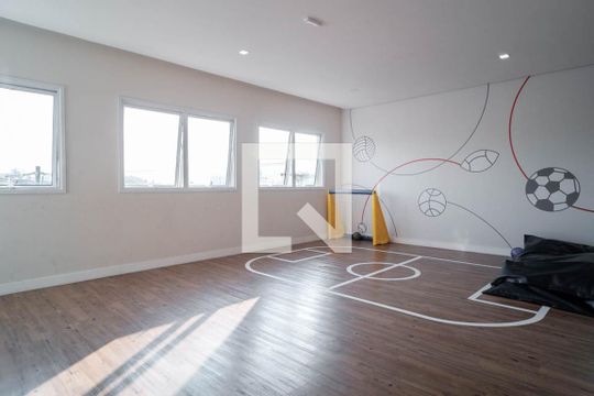 Área comum de apartamento para alugar com 2 quartos, 34m² em Vila Pierina, São Paulo