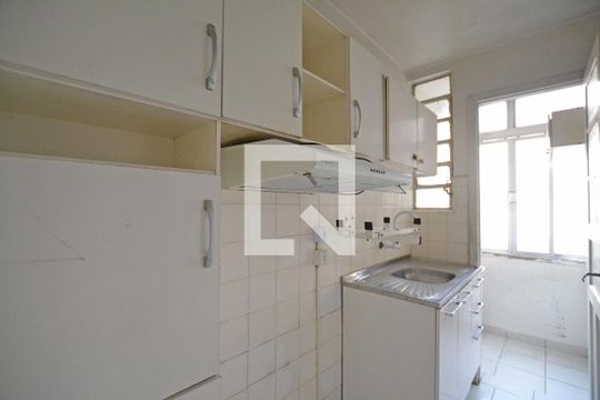 Cozinha de apartamento à venda com 1 quarto, 40m² em Centro Histórico, Porto Alegre