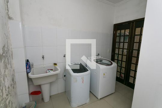 Área de Serviço de casa à venda com 4 quartos, 540m² em Parque Monte Alegre, Taboão da Serra