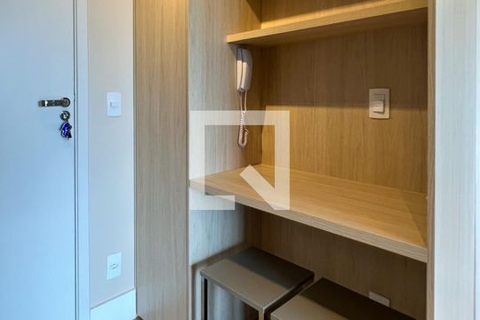 Sala de apartamento para alugar com 1 quarto, 31m² em Indianópolis, São Paulo