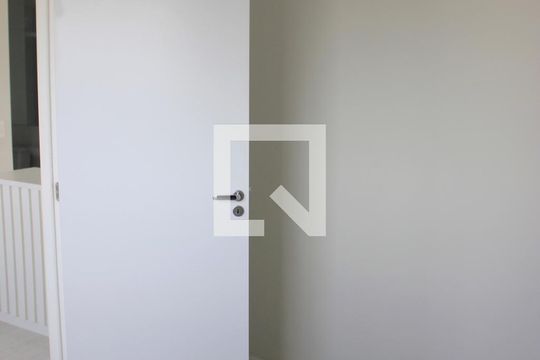 Quarto 1 de apartamento para alugar com 2 quartos, 36m² em Vila das Bandeiras, Guarulhos