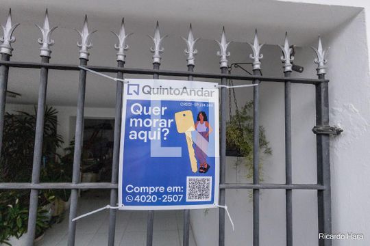 Fachada de casa à venda com 3 quartos, 200m² em Vila Esperança, São Paulo