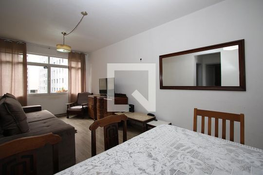 Sala de apartamento à venda com 2 quartos, 80m² em Pinheiros, São Paulo
