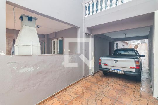Garagem de casa à venda com 2 quartos, 250m² em Vila Valparaíso, Santo André