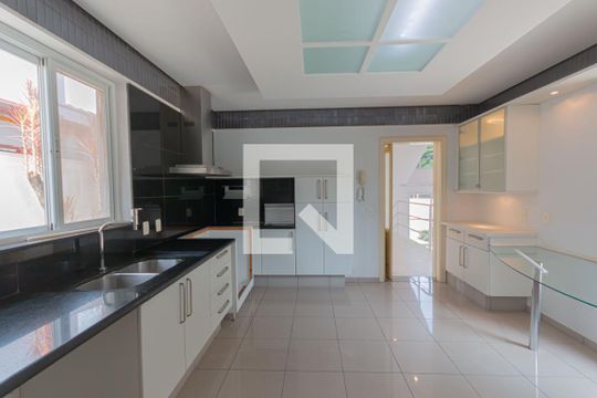 cozinha de casa de condomínio para alugar com 5 quartos, 480m² em Loteamento Residencial Barão do Café, Campinas