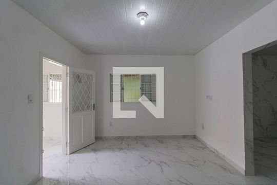 Casa para alugar com 2 quartos, 200m² em Vila Ré, São Paulo