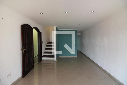 Sala de casa à venda com 3 quartos, 250m² em Jd Silvina, São Bernardo do Campo
