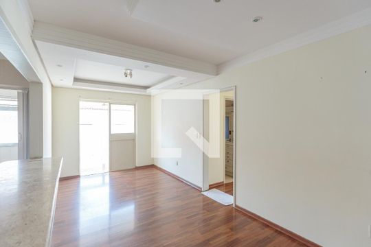 Sala de apartamento à venda com 2 quartos, 69m² em Vila Conceição, Porto Alegre