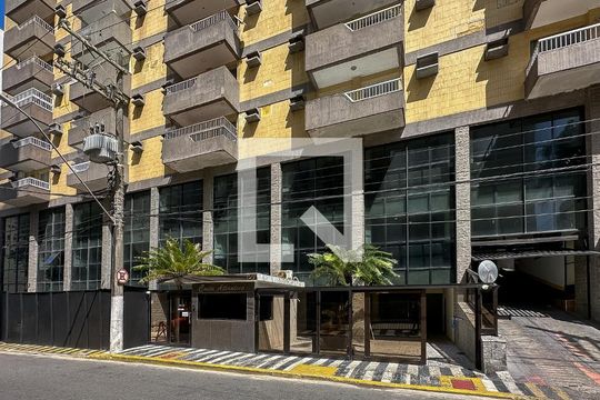 Fachada de apartamento para alugar com 3 quartos, 320m² em Barra Funda, Guarujá
