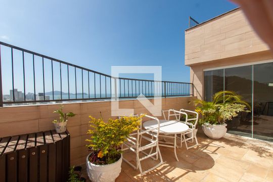 Quintal de apartamento para alugar com 3 quartos, 320m² em Barra Funda, Guarujá