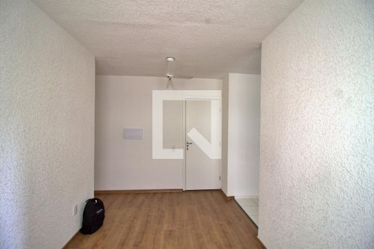 Sala de apartamento à venda com 2 quartos, 44m² em Jardim Maria Duarte, São Paulo