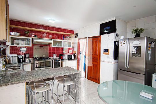 cozinha de casa à venda com 4 quartos, 563m² em Freguesia (jacarepaguá), Rio de Janeiro