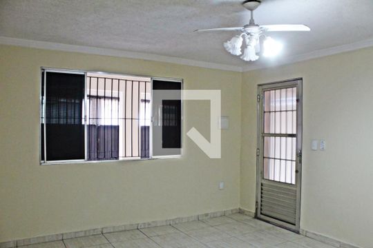 Sala de casa à venda com 3 quartos, 350m² em Jardim Norma, São Paulo