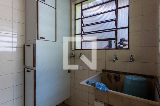 Área de serviço de casa à venda com 5 quartos, 270m² em Vila Nova, São Paulo