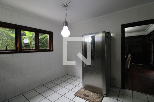 Cozinha de casa à venda com 4 quartos, 386m² em Jardim Santa Helena, São Paulo