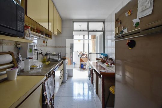 Cozinha de apartamento à venda com 2 quartos, 75m² em Cidade Monções, São Paulo
