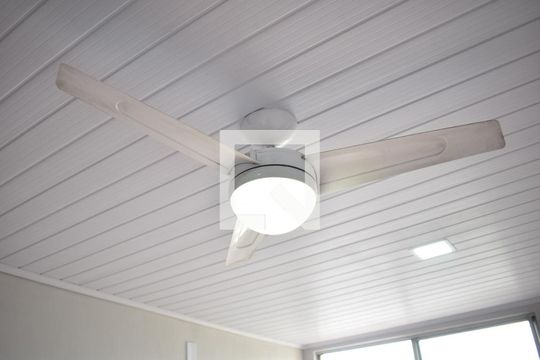 Sala - Ventilador de Teto de apartamento para alugar com 3 quartos, 59m² em Campo Grande, Rio de Janeiro