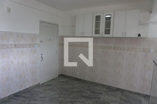 Cozinha de apartamento à venda com 2 quartos, 141m² em Bela Vista, São Paulo