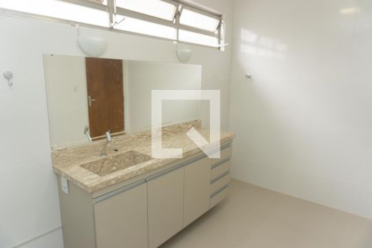 Banheiro de apartamento à venda com 2 quartos, 141m² em Bela Vista, São Paulo