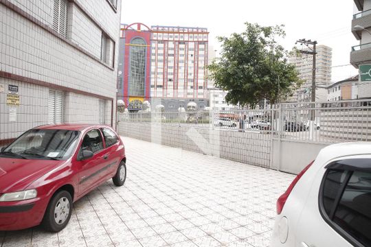 Garagem de apartamento para alugar com 2 quartos, 38m² em Guilhermina, Praia Grande