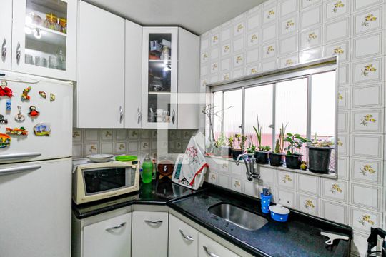 Cozinha de apartamento à venda com 2 quartos, 84m² em Santo Amaro, São Paulo