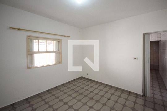 Quarto de casa para alugar com 1 quarto, 50m² em Parque São Rafael, São Paulo