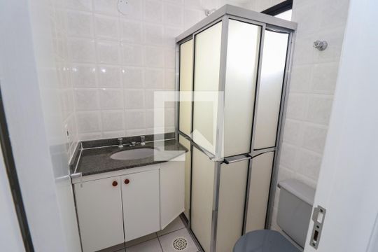 Banheiro da Suíte de apartamento à venda com 2 quartos, 70m² em Vila Carrão, São Paulo