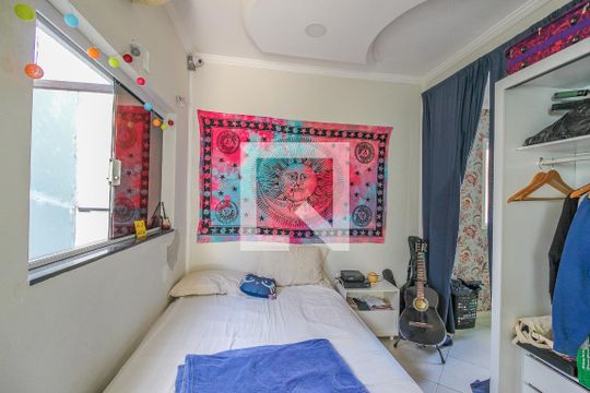 Quarto 2 de casa à venda com 2 quartos, 244m² em Vila Vianelo, Jundiaí