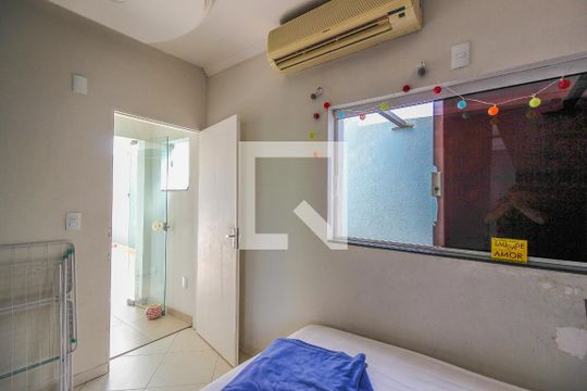 Quarto 2 de casa à venda com 2 quartos, 244m² em Vila Vianelo, Jundiaí