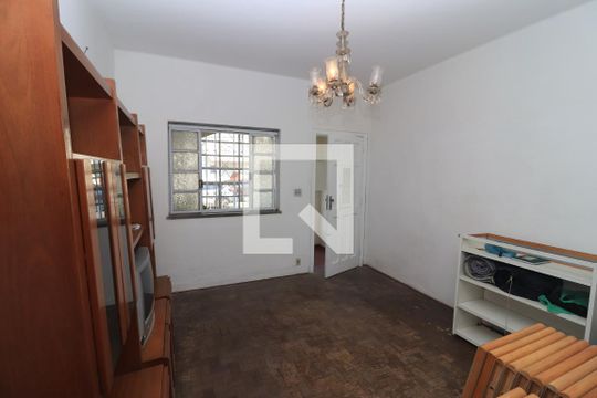 Casa à venda com 2 quartos, 112m² em Pari, São Paulo