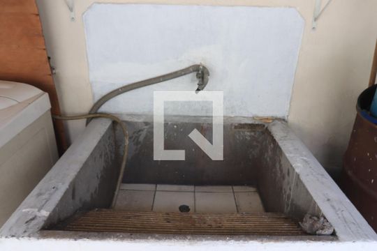Área de Serviço de casa à venda com 2 quartos, 112m² em Pari, São Paulo