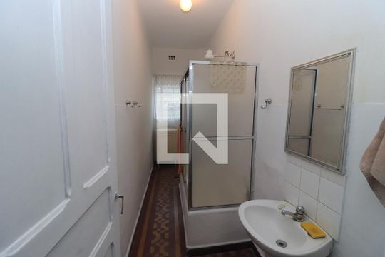 Banheiro de casa à venda com 2 quartos, 112m² em Pari, São Paulo
