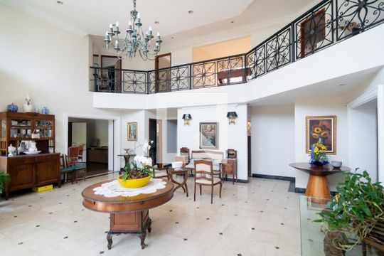 Casa à venda com 5 quartos, 950m² em Brooklin, São Paulo