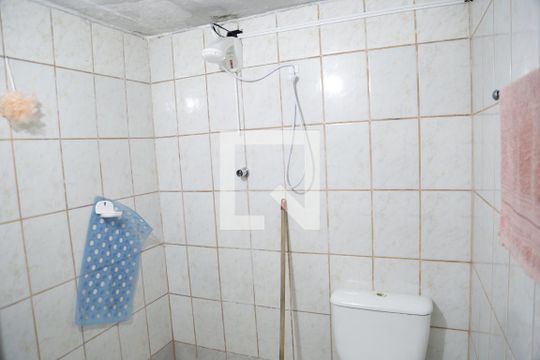 Banheiro de casa à venda com 4 quartos, 320m² em Moinho Velho, São Paulo