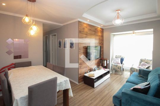 Sala de apartamento à venda com 3 quartos, 63m² em Vila Carmem, São Paulo