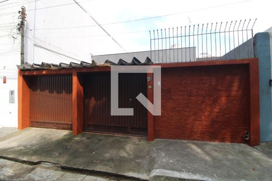 Fachada de casa para alugar com 2 quartos, 72m² em Parque Residencial Julia, São Paulo