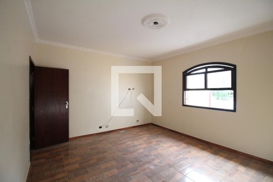 Quarto 1   de casa à venda com 3 quartos, 170m² em Vila Paranagua, São Paulo